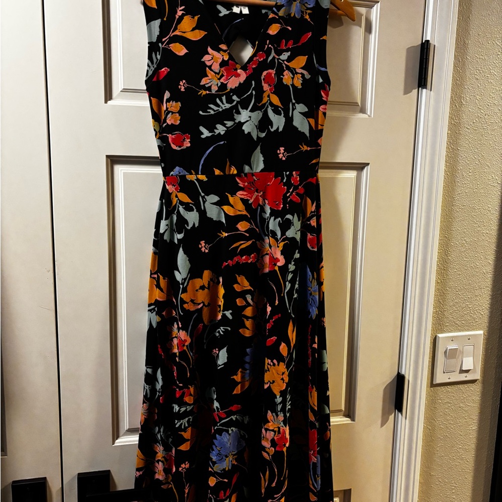 Floral Sleeveless Black Dress